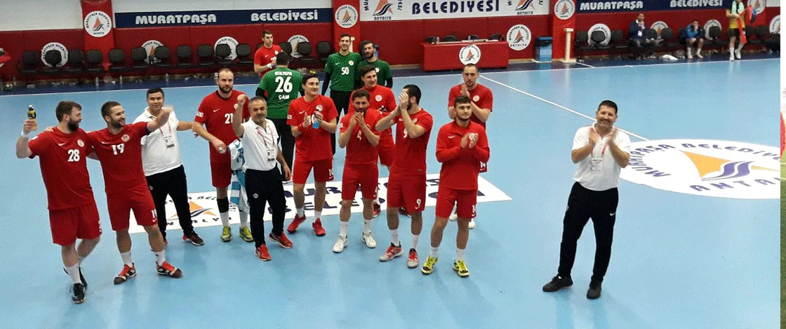 Antalyaspor Hentbol şaşırtmaya devam ediyor
