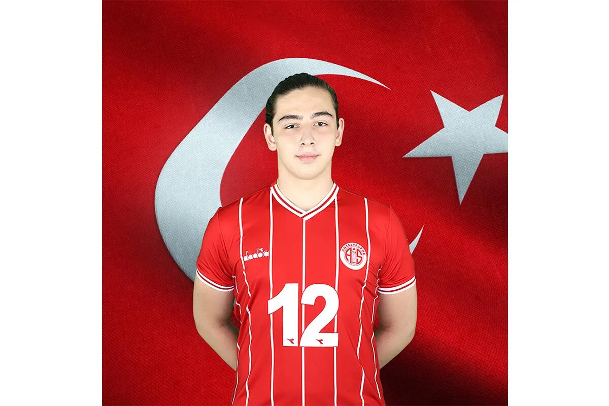 Antalyaspor’un genç hentbolcusuna milli davet