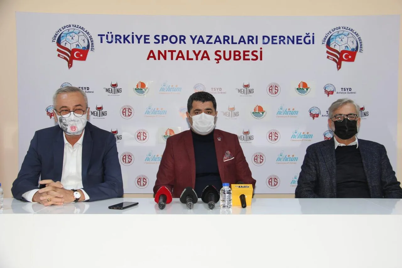“Öztürk’ün heykeli dikilmeli”