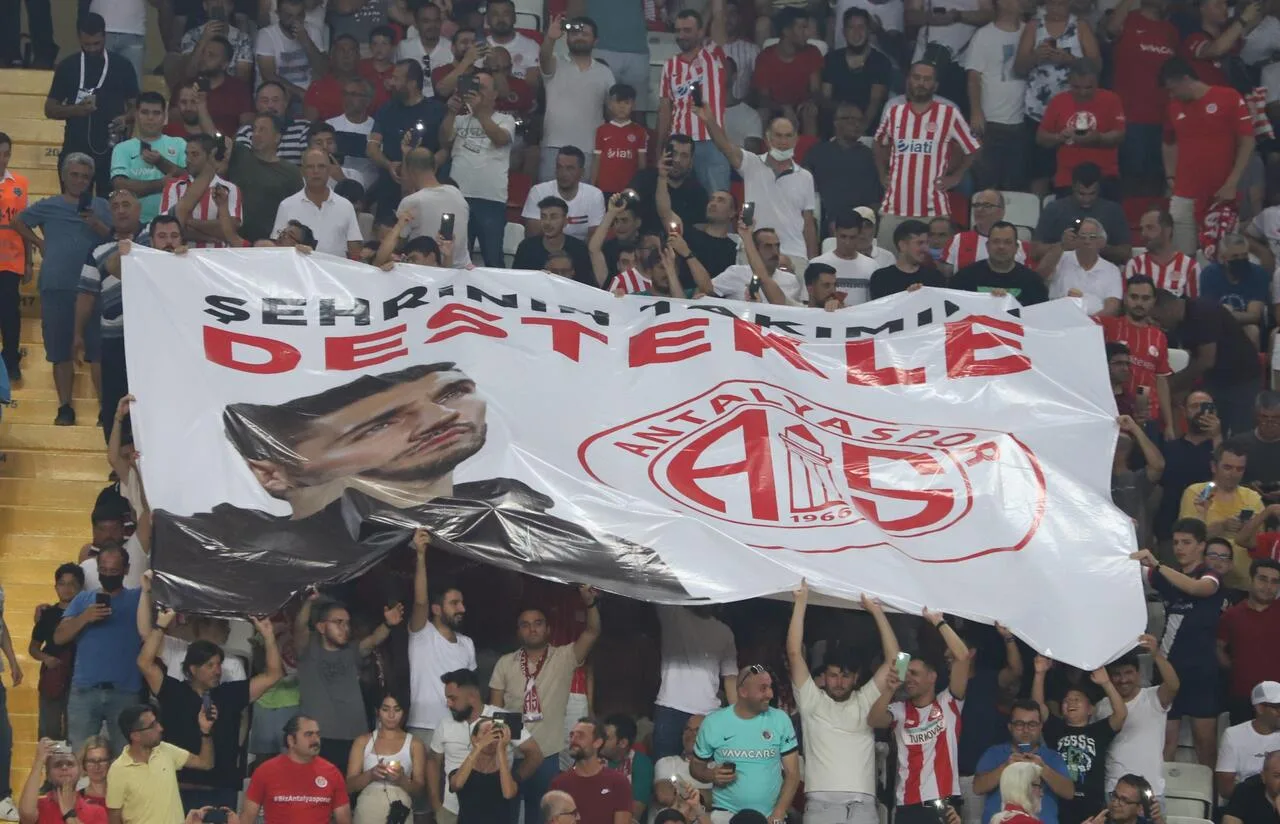 Antalyaspor – Galatasaray maçında minimum 9 bin kaçak!