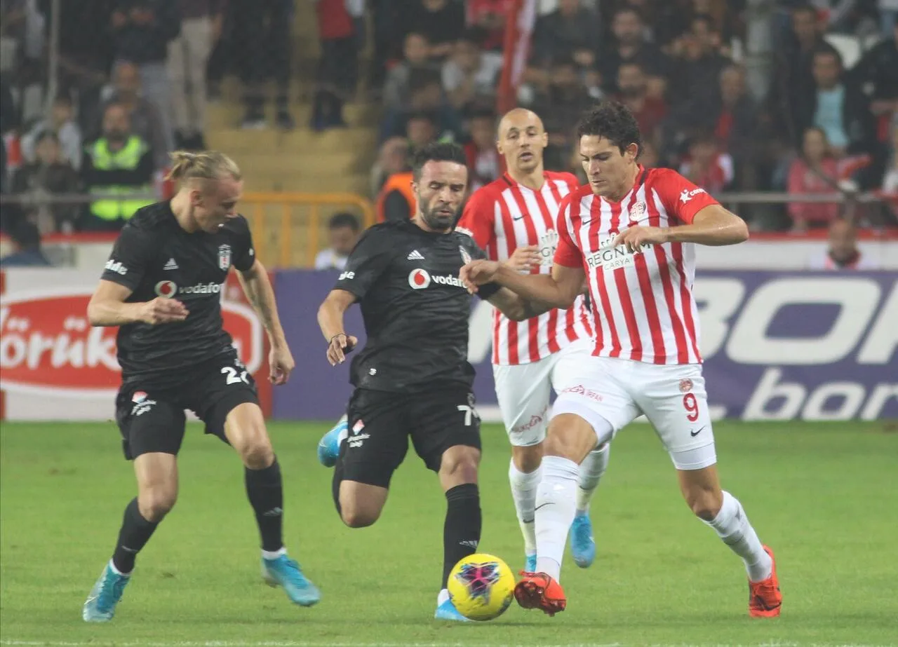 Antalyaspor 1 – 2 Beşiktaş
