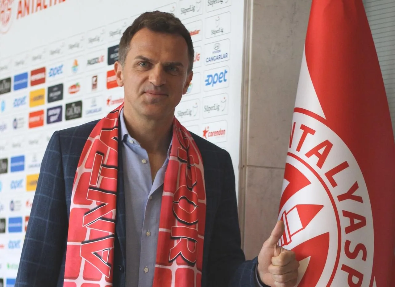 Tomas resmen Antalyaspor’da