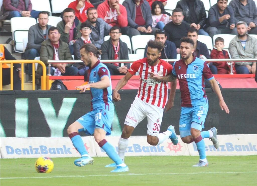 Antalyaspor 1 – 3 Trabzonspor