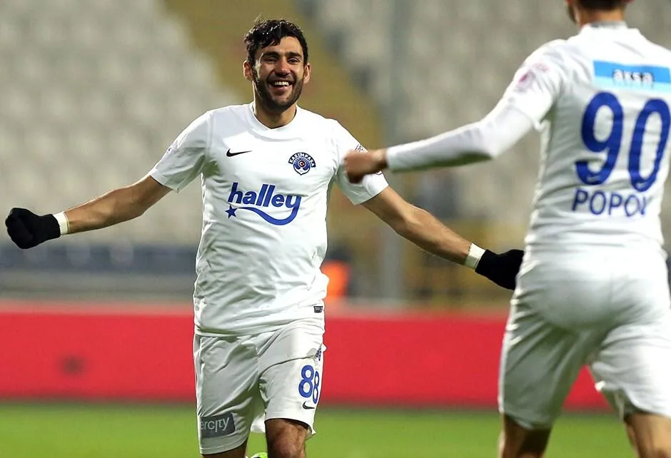 Antalyaspor’dan ikinci imza Veysel Sarı’ya