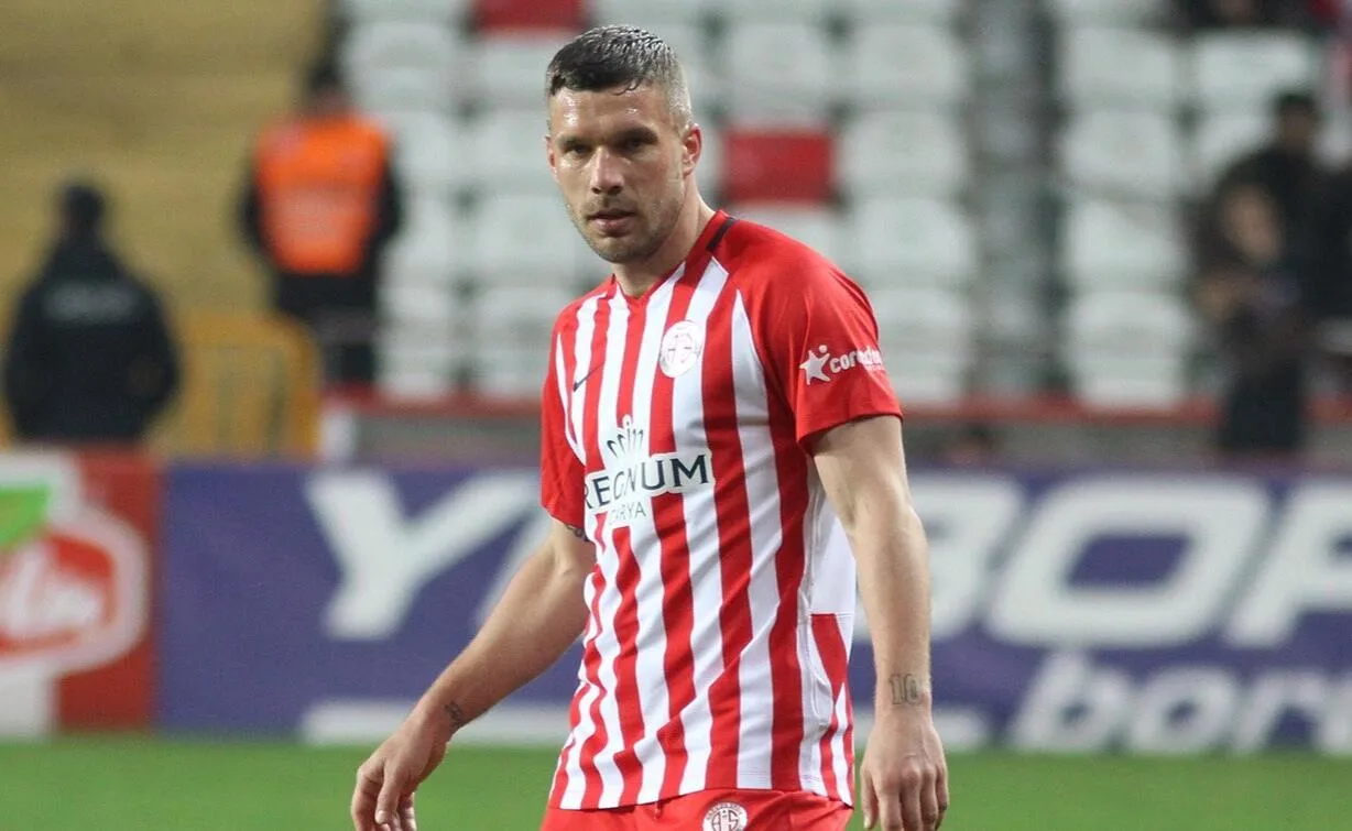 Podolski: Maçı hak ettik