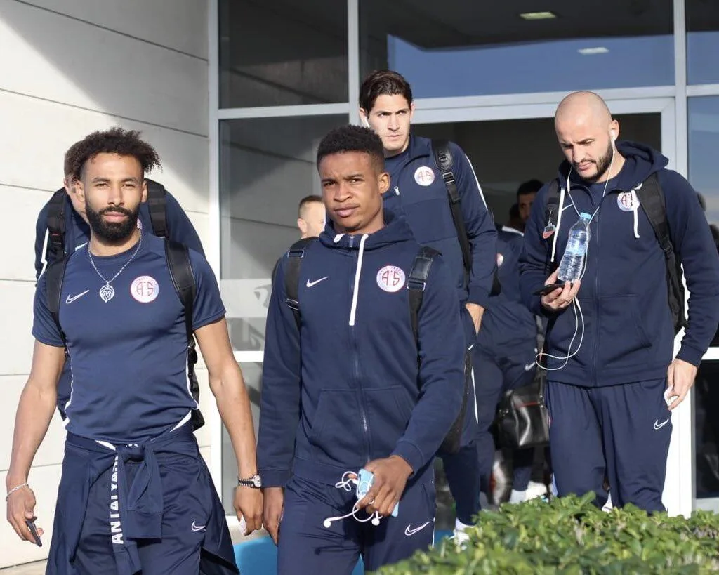 Nazım Sangare 72 gün sonra kadroda