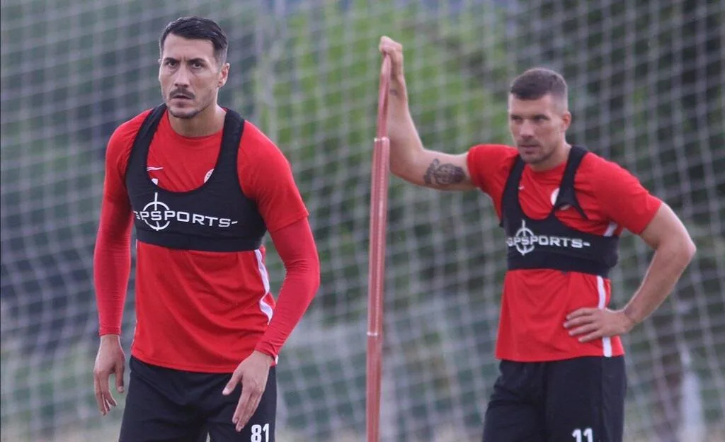 Antalyaspor’da 6 futbolcu sınırda