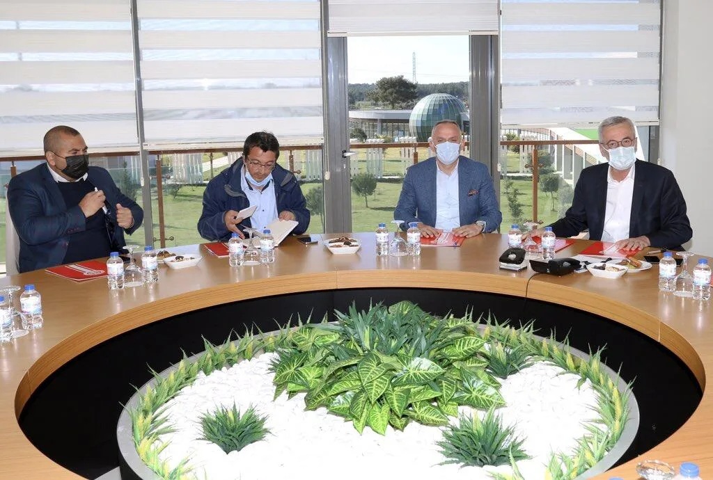 Zemin sorunu masaya yatırıldı