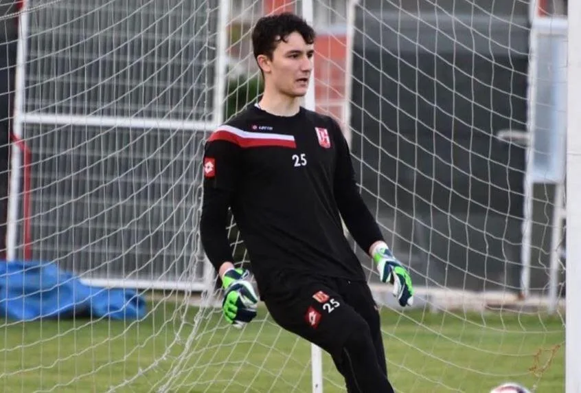 Antalyaspor genç kalecinin peşinde