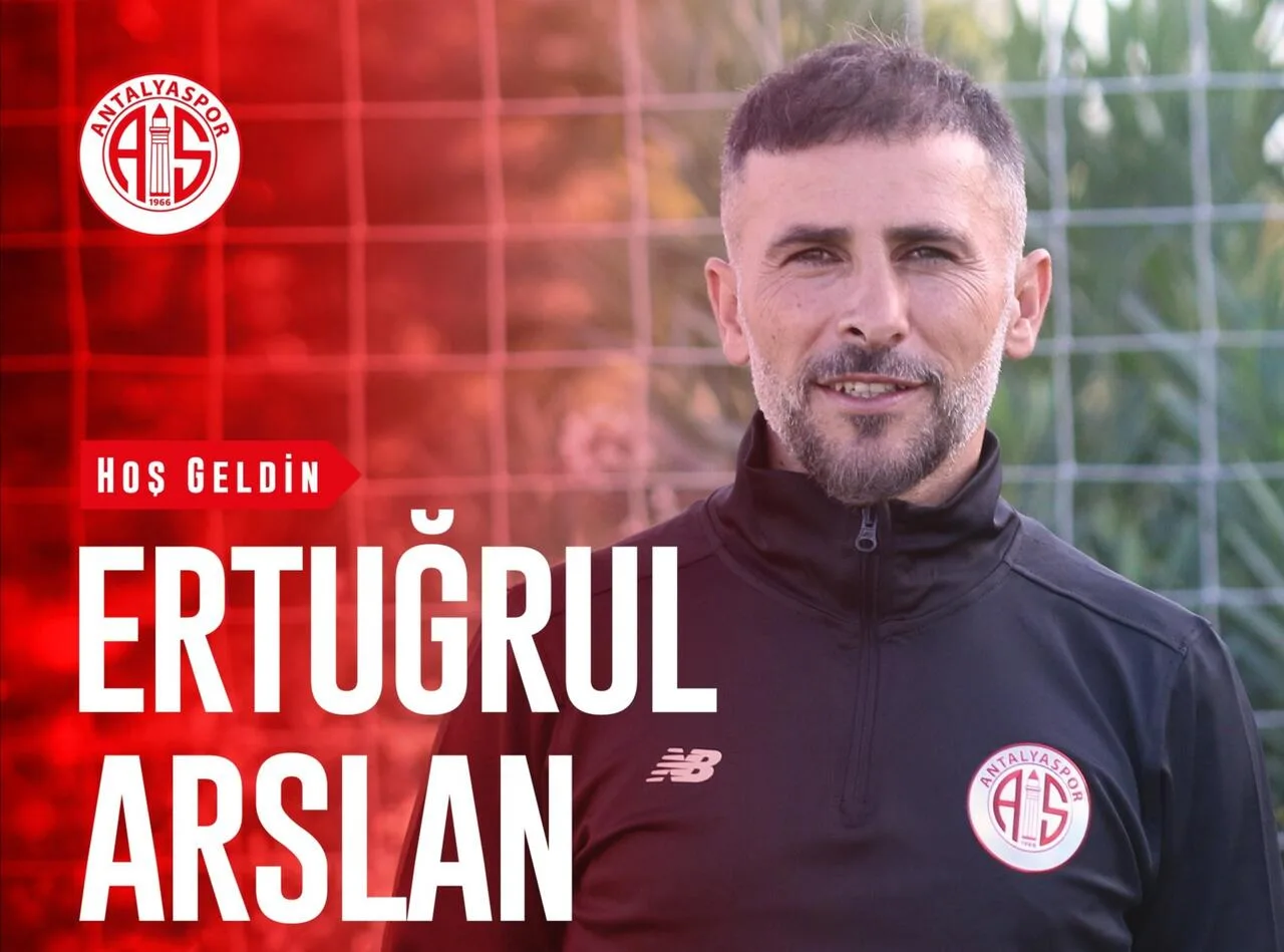 Ertuğrul Arslan, Nuri Şahin’in ekibine girdi