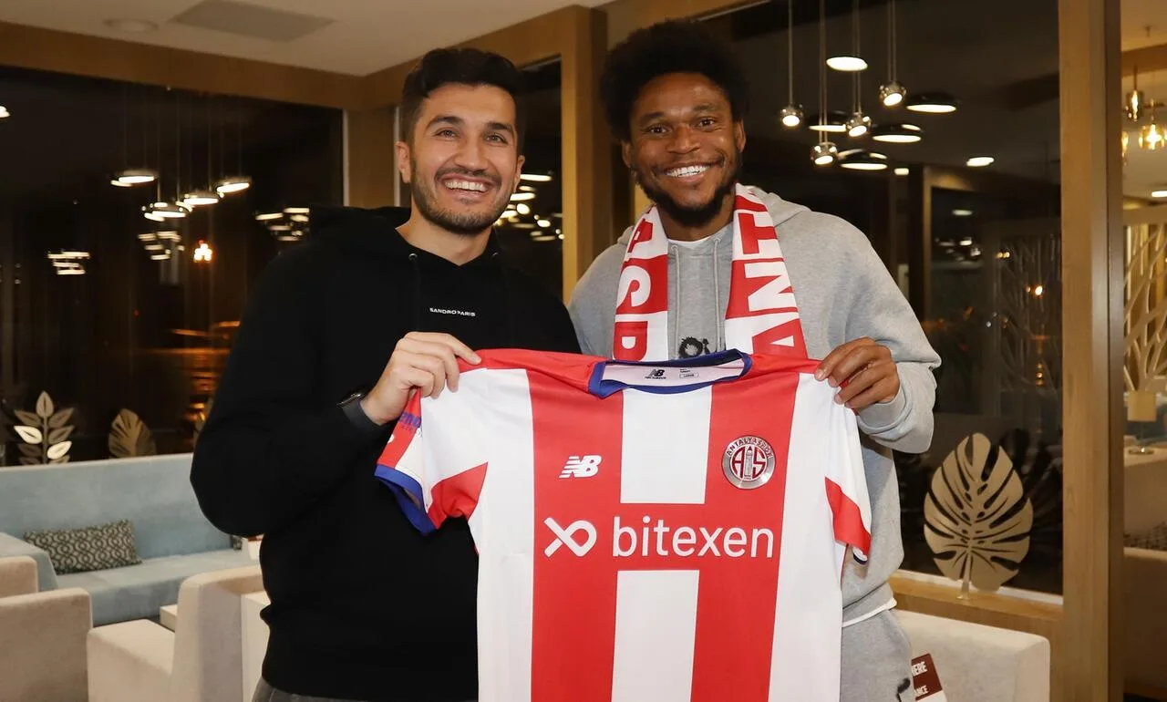 Luiz Adriano resmen Antalyaspor’da