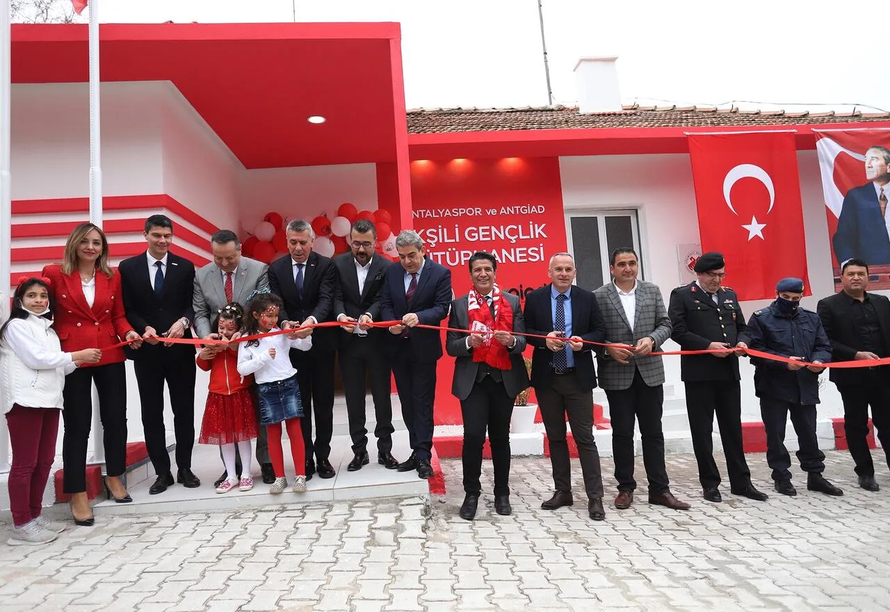 Antalyaspor Kütüphanesi açıldı