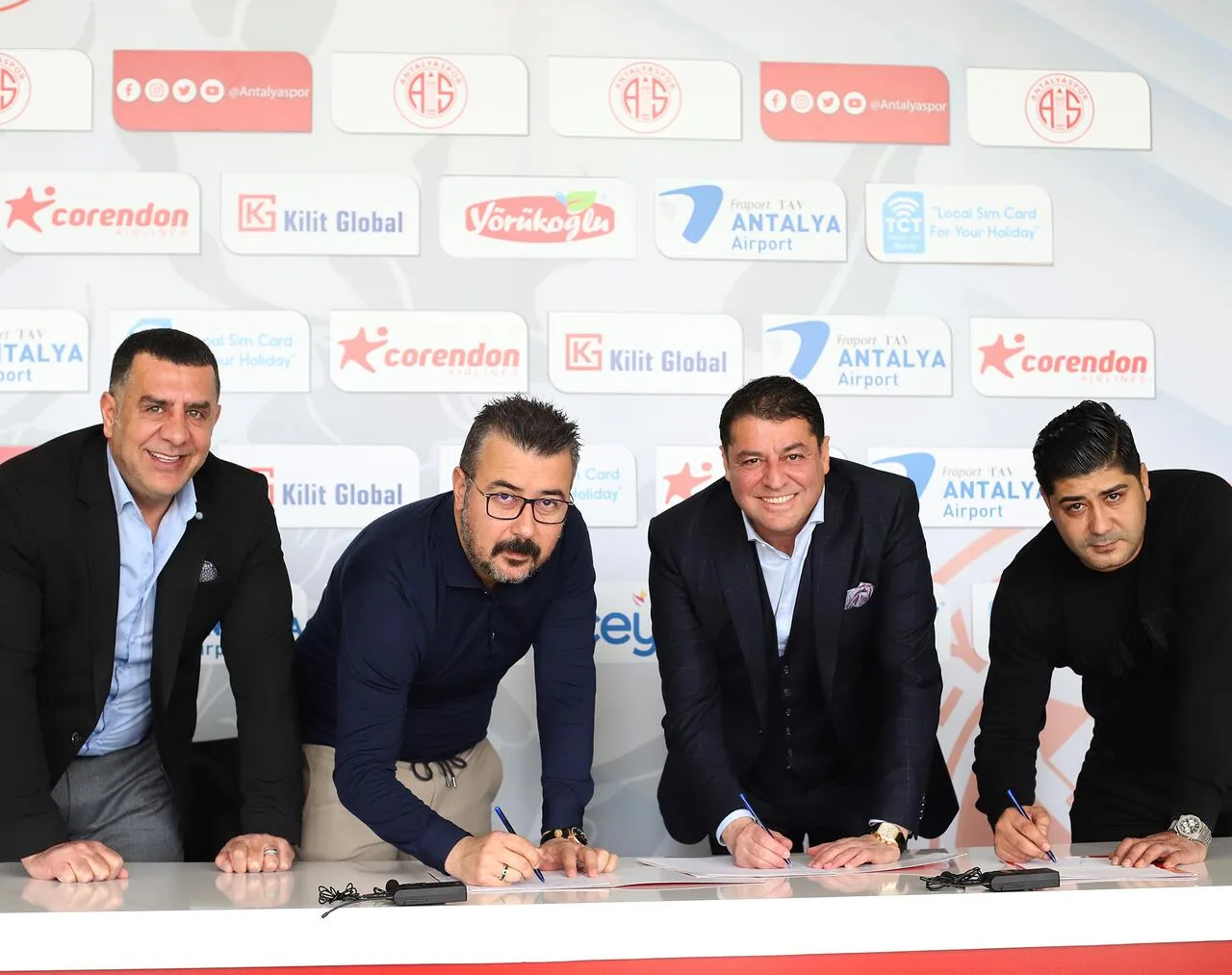 Antalyaspor’dan 500 bin euroluk imza!