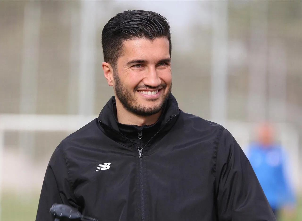 “Antalyaspor’a yeniden hayat veren, can veren adam gibi adam”