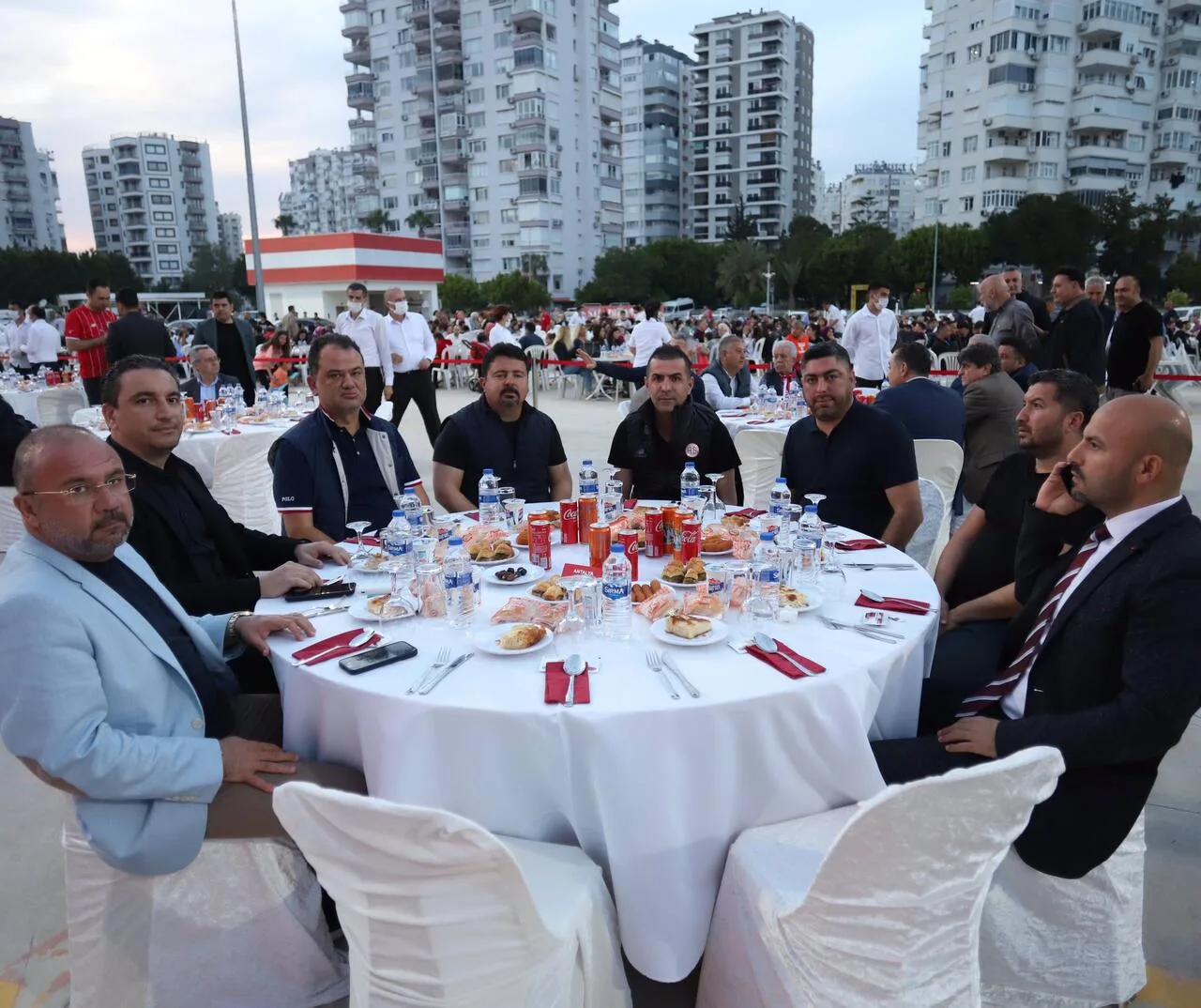 Antalyaspor camiası 07 Gençlik’in iftarında bir araya geldi