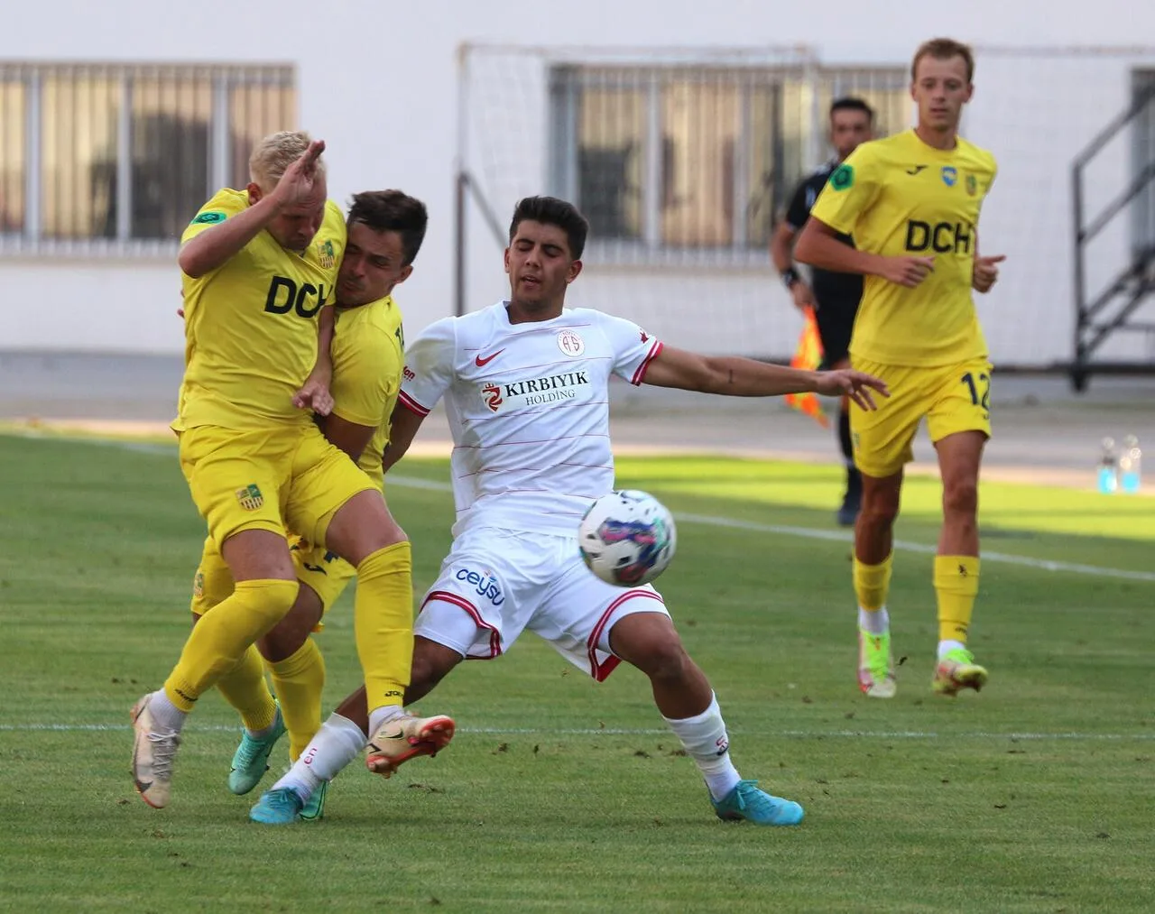 Antalyaspor 0 – 1 Metalist Kharkiv