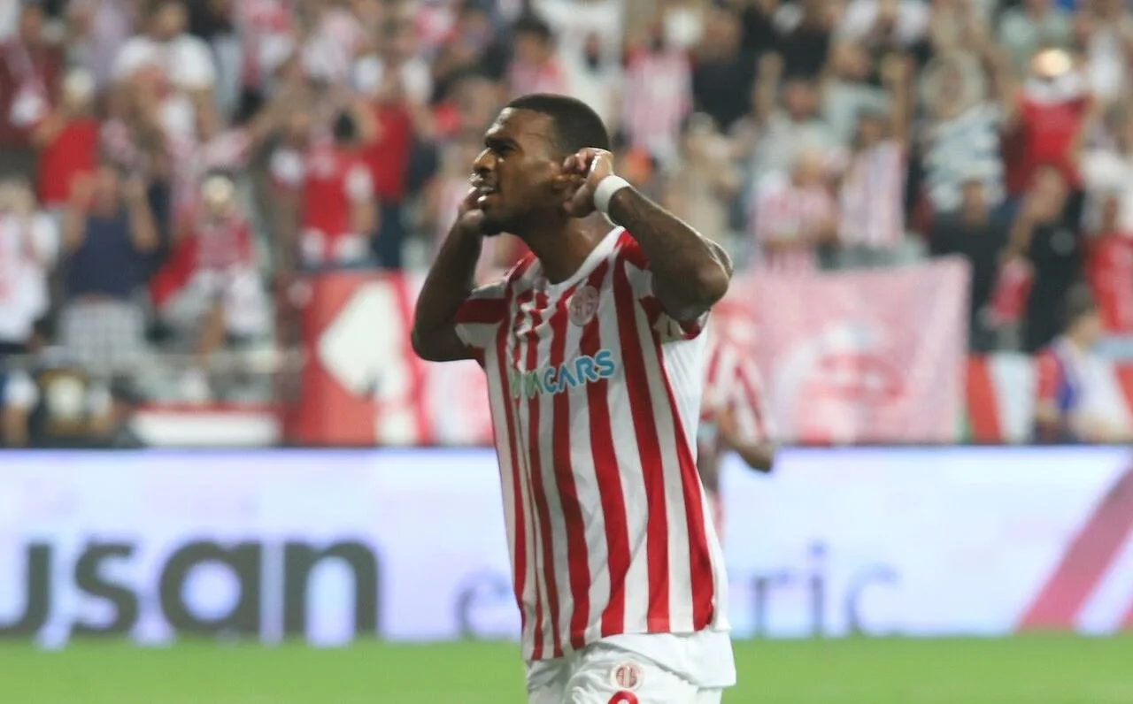 Haji Wright’tan son 11 maçta 11 gol!