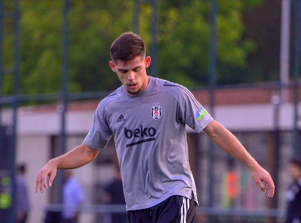 Antalyaspor Montero için girişimlere başladı
