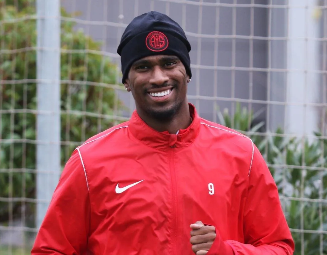 Haji Wright geri döndü