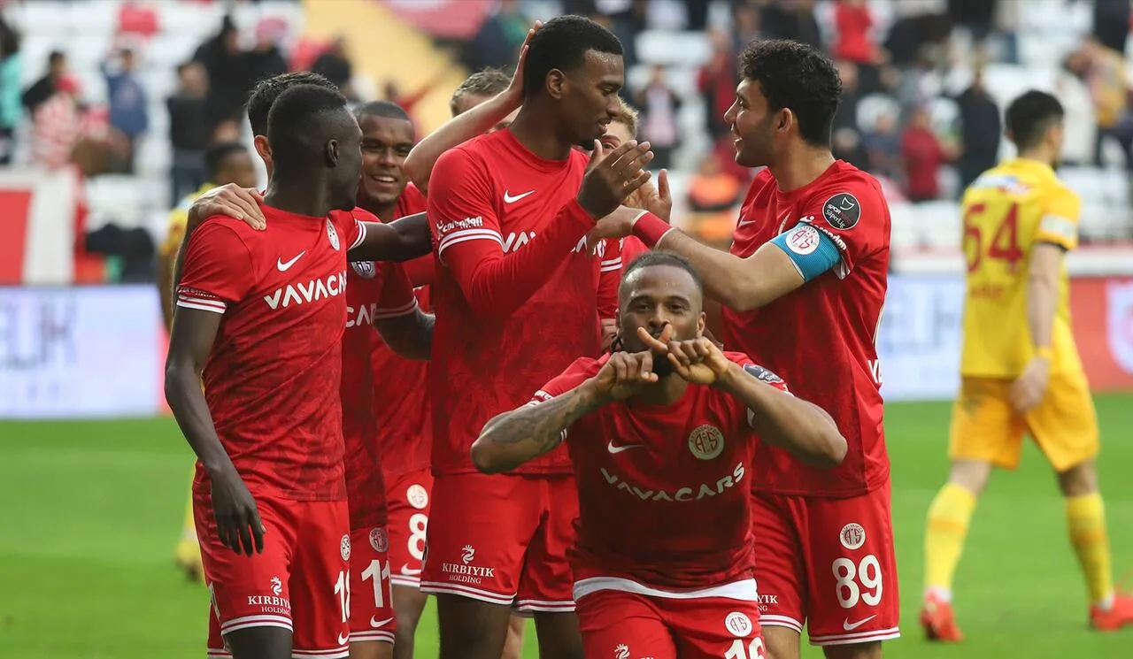 Antalyaspor’dan şut rekoru geldi