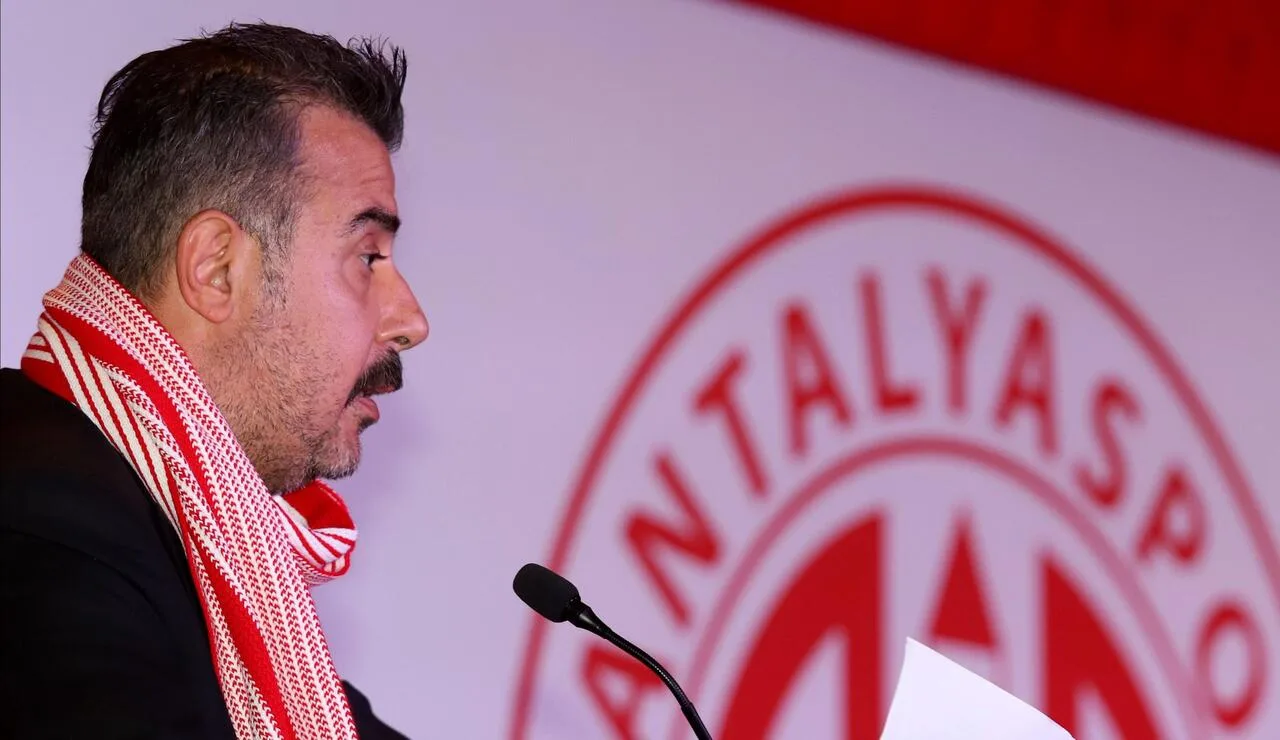 Aziz Çetin Antalyaspor’dan istifa nedenini açıkladı