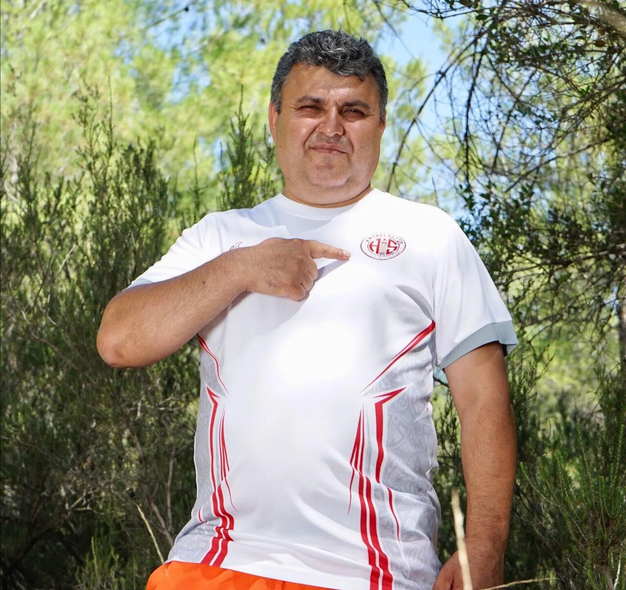 Antalyaspor’un yeni, sezonun ilk forması belli oldu
