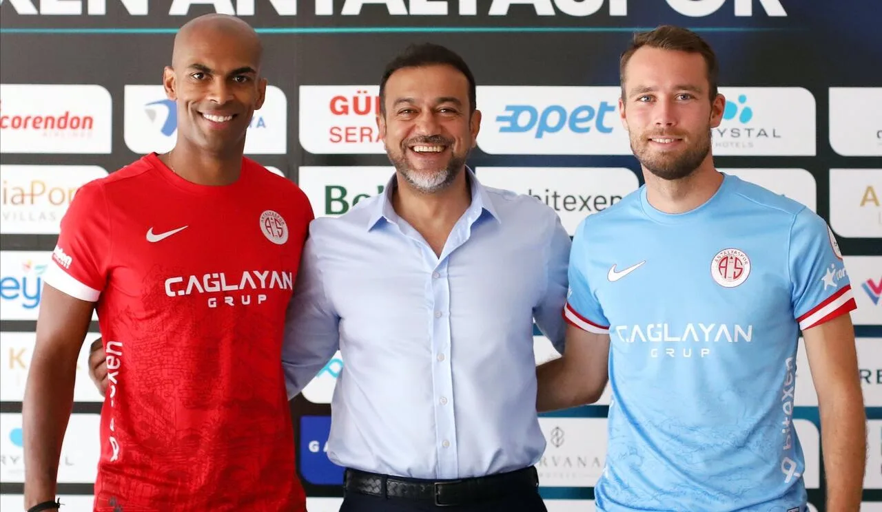 Naldo ve Streek resmen Antalyaspor’da