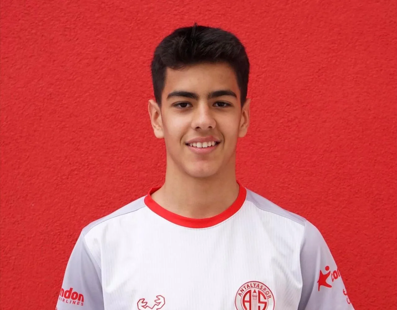 Genç futbolcuya milli davet