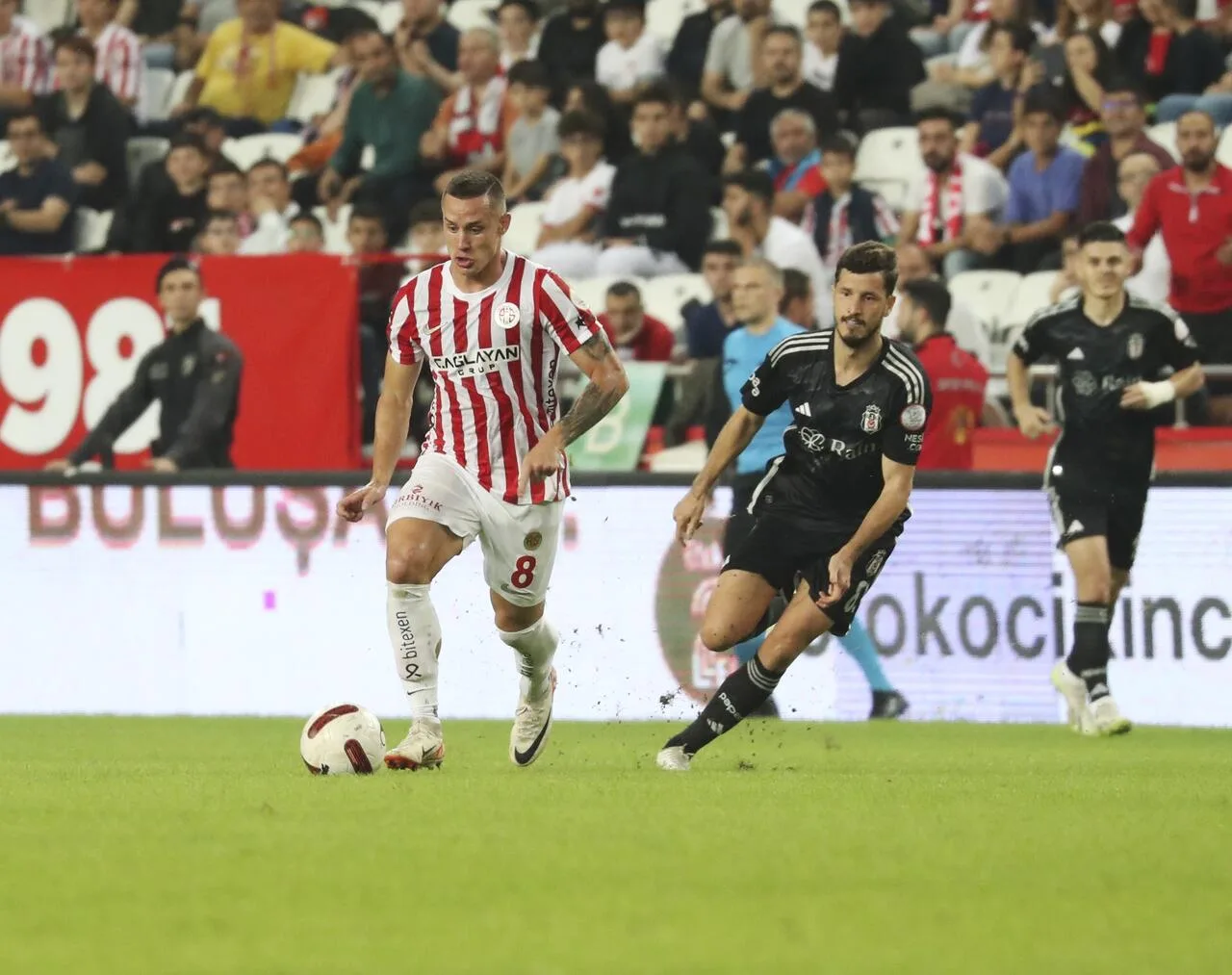 Antalyaspor – Beşiktaş : 3-2 (Maç sonu)