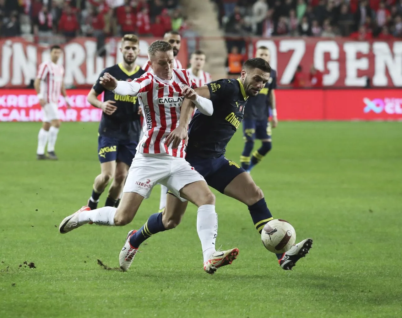 Antalyaspor – Fenerbahçe : 0-2 (Maç sonucu)