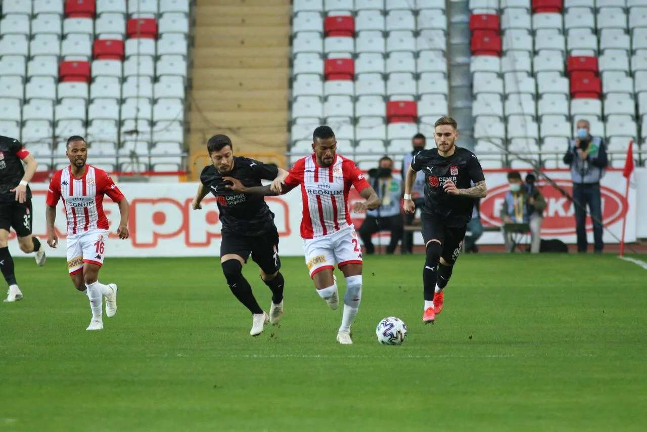 Antalyaspor, Sivasspor’a 5 maç sonra kaybetti