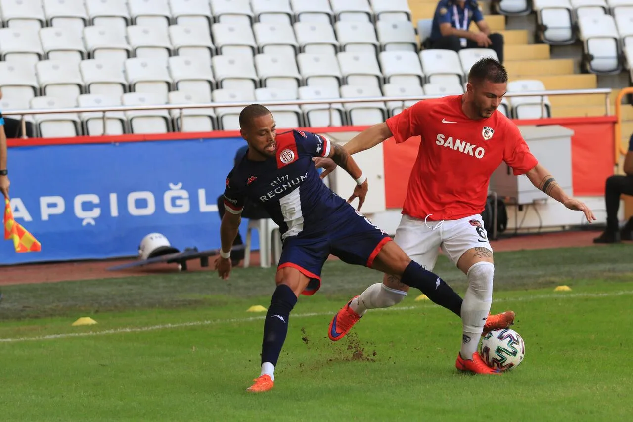 Antalyaspor 1 – 1 Gaziantep FK