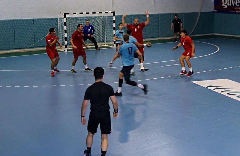 Erzurum Aziziye – Antalyaspor : 33-27