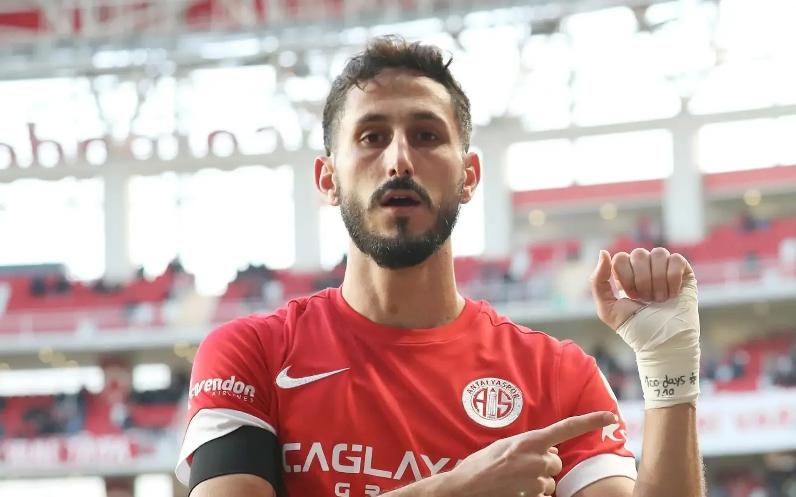 Antalyaspor Jehezkel’in peşini bırakmıyor