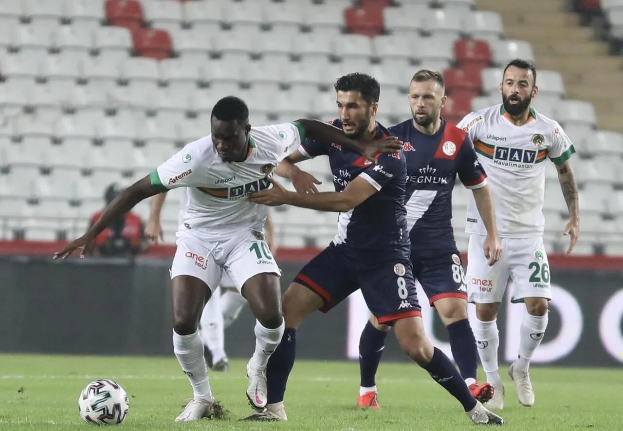 Antalyaspor 0 – 2 Alanyaspor