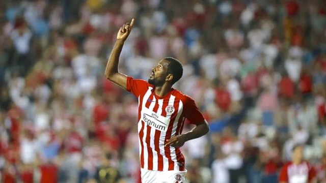 Maicon ülkesine dönüyor