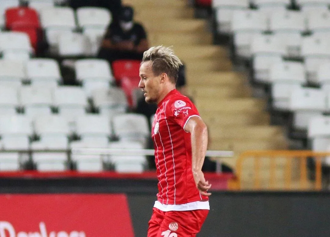Milosevic maaşında indirime gitti