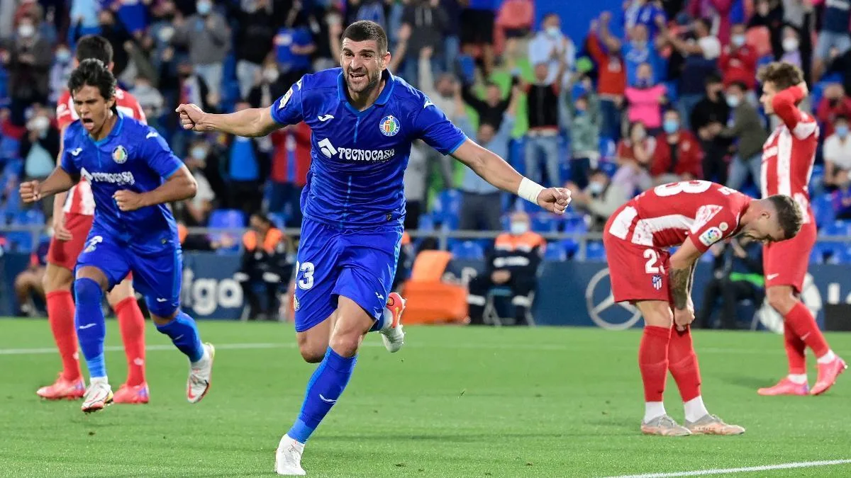Mitrovic’e Arabistan engeli