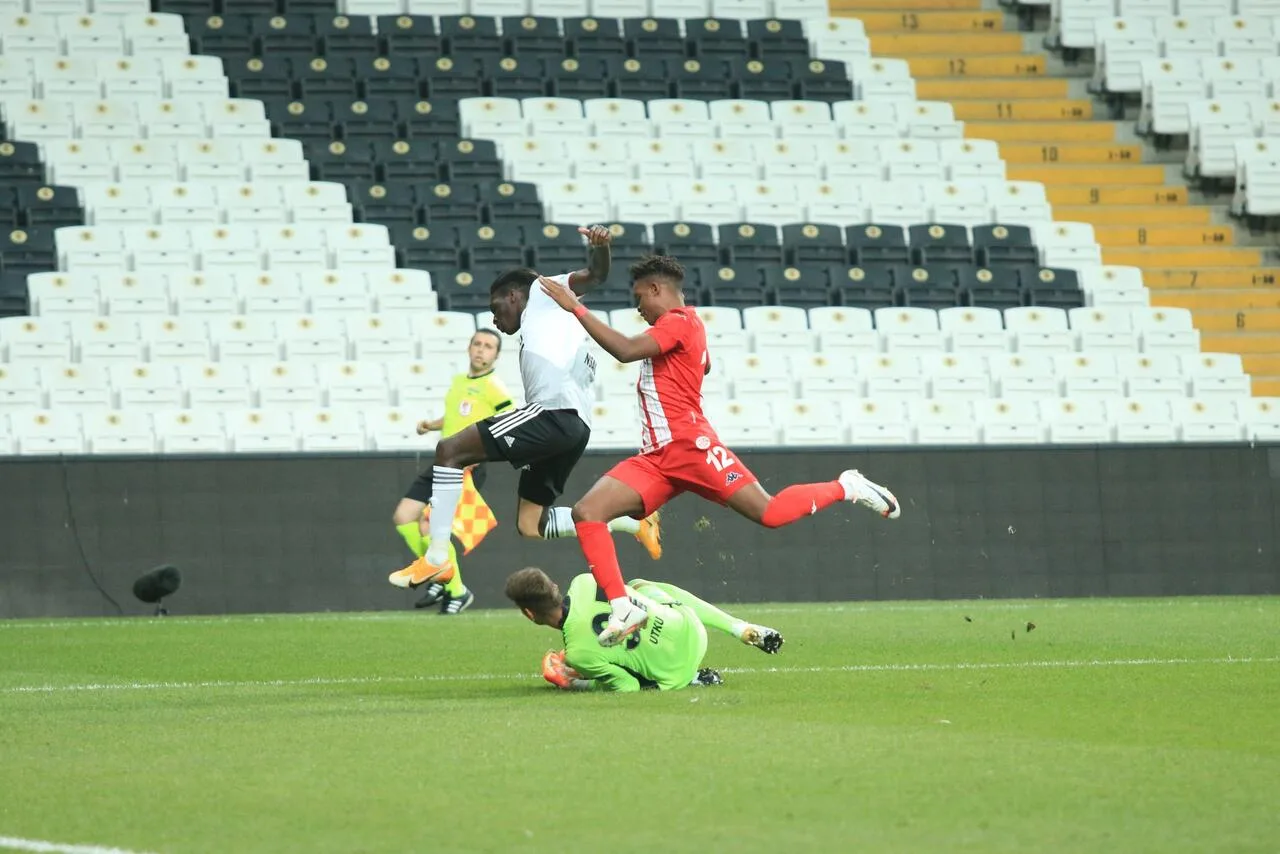 Anderlecht’in gözü Mukairu’da