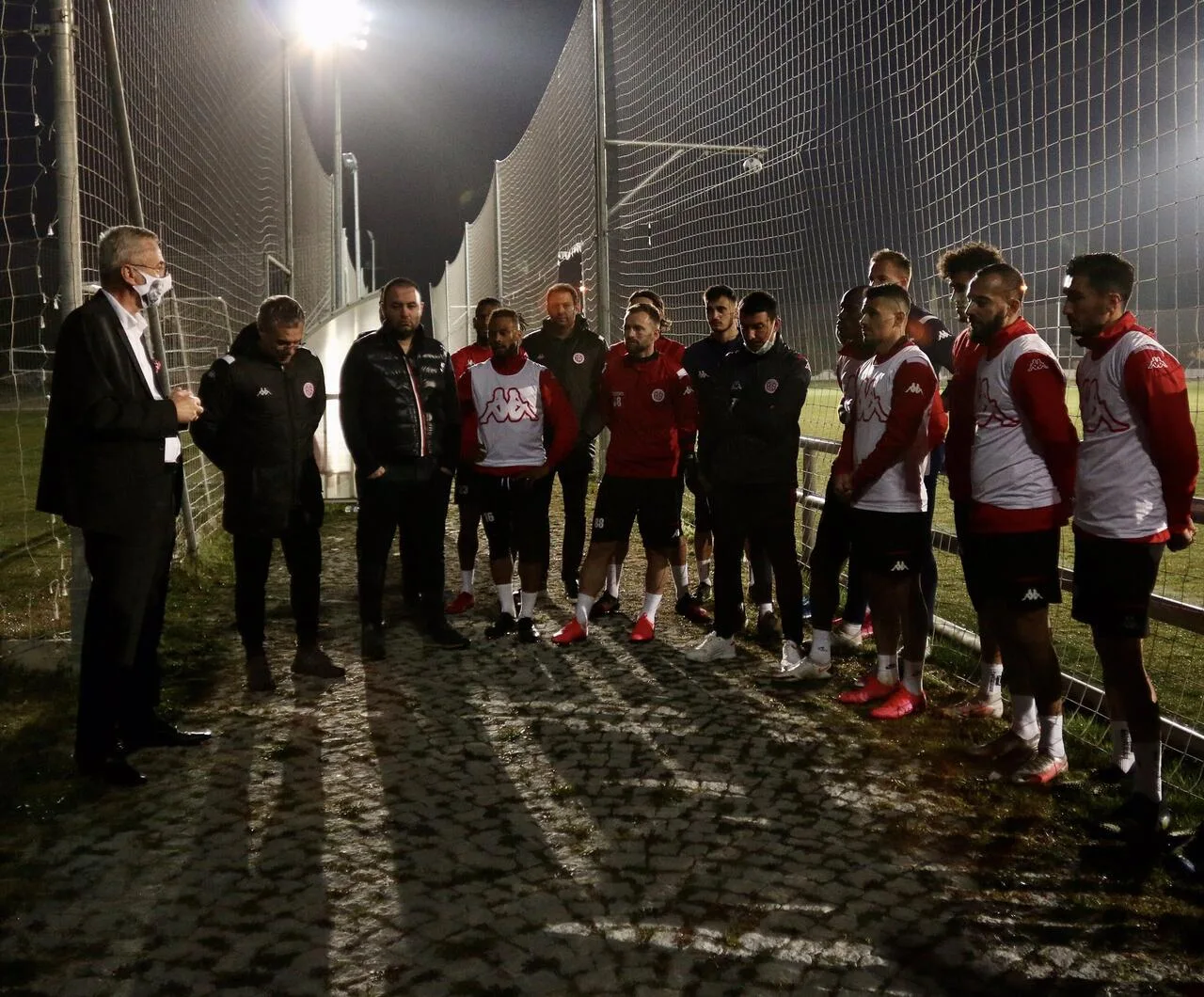 Mustafa Yılmaz’dan transfer açıklaması: Gidecek ve gelecek…