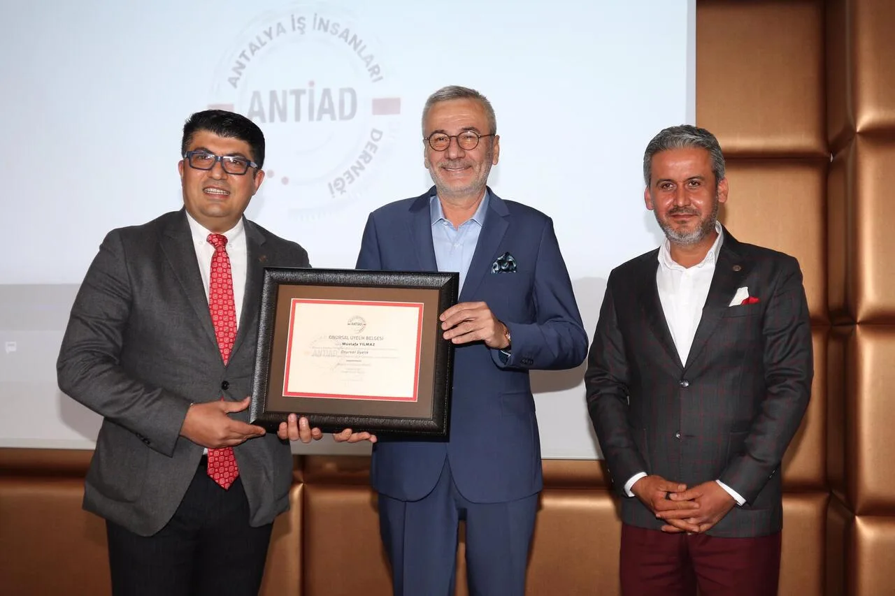Mustafa Yılmaz: Futbol takımı gurur verdi