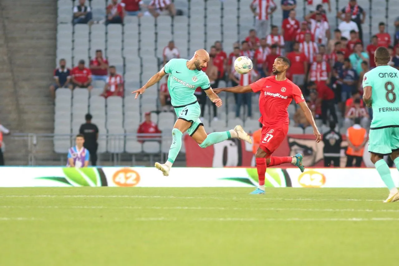 Sergen Yalçın, Ömer Toprak’ı unuttu