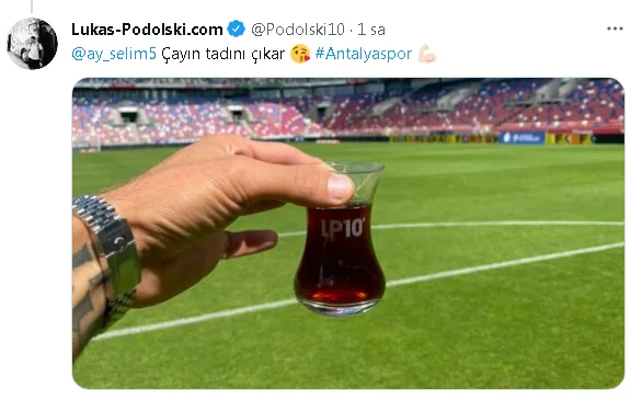 Podolski’den Selim Ay’a çayla gönderme