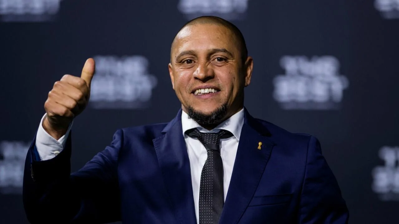 Antalyaspor’a Roberto Carlos’tan haber var!
