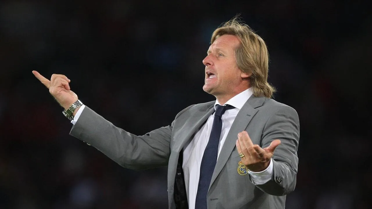 Antalyaspor’da Schuster sesleri