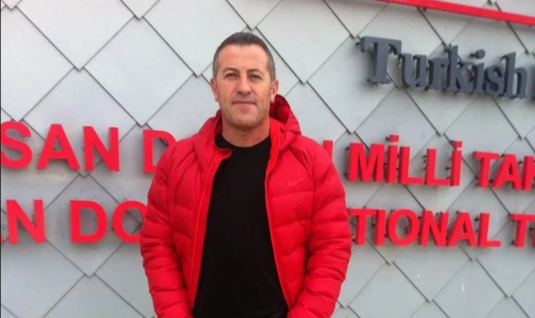 “Antalyaspor’dan futbolcu oynattım diye görevime son verildi”