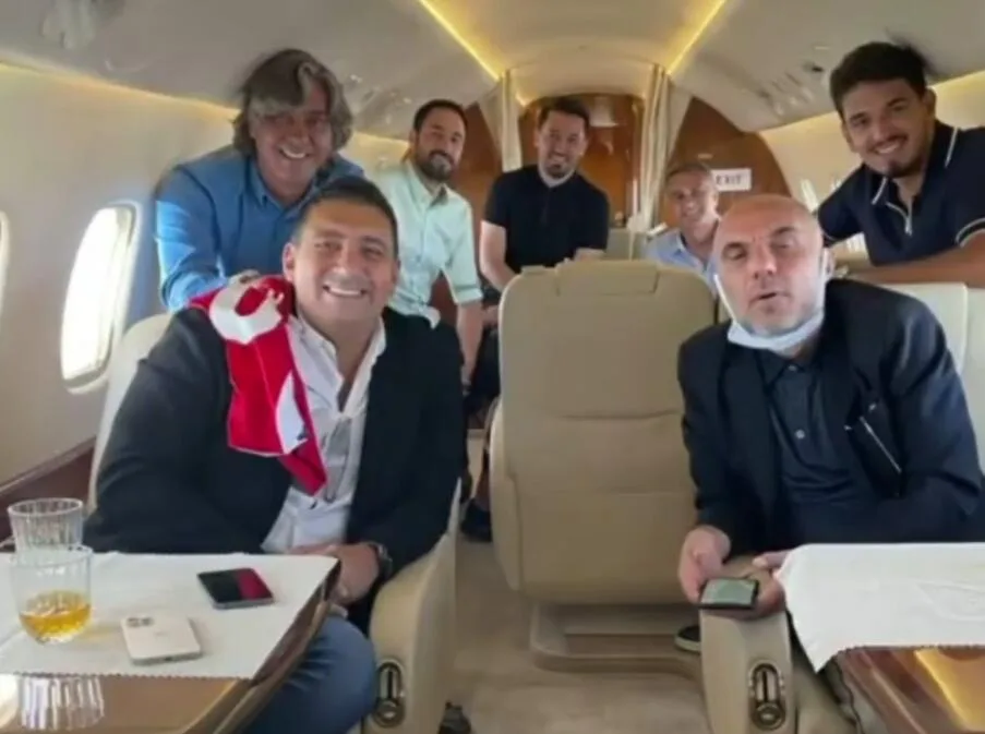 Ali Şafak Öztürk, Şenol Güneş ile finale uçtu
