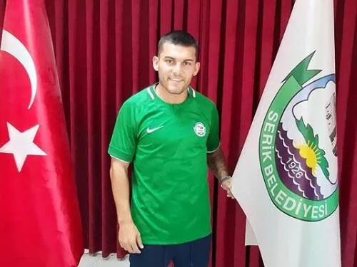 Atakan Cangöz resmen Serik Belediyespor’da