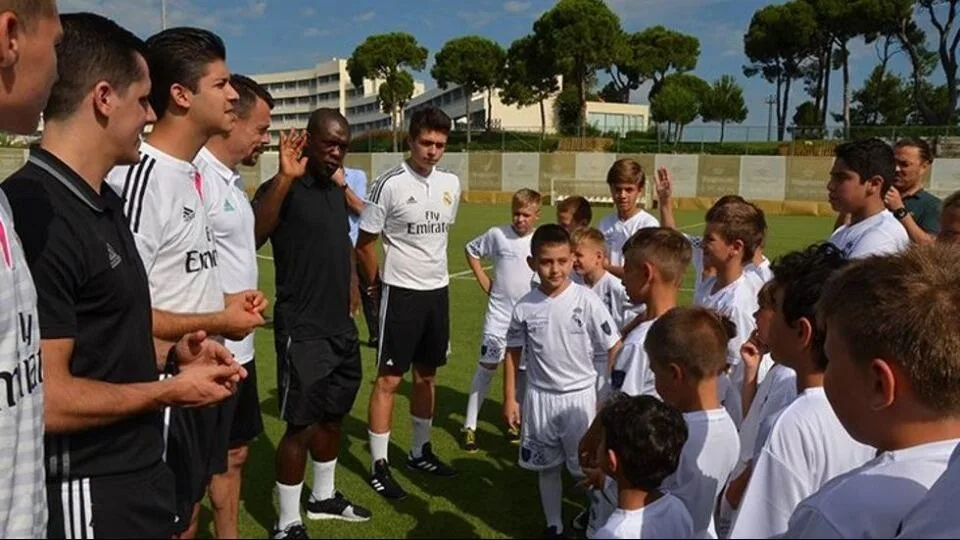 Ali Şafak Öztürk, Real Madrid Futbol Akademisi’ni açtı! Dünya yıldızı Seedorf açılışta yer aldı!