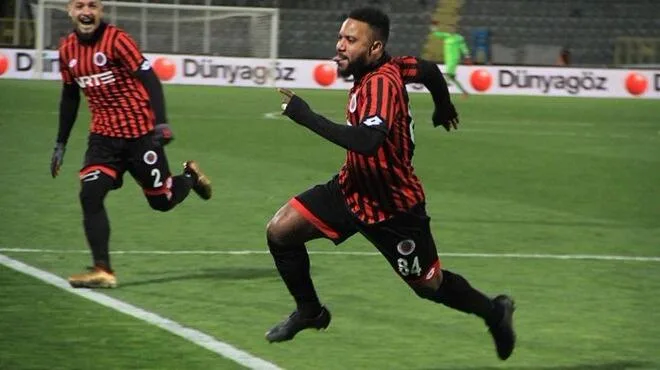 Antalyaspor ve Ankaragücü Sessegnon’un peşinde